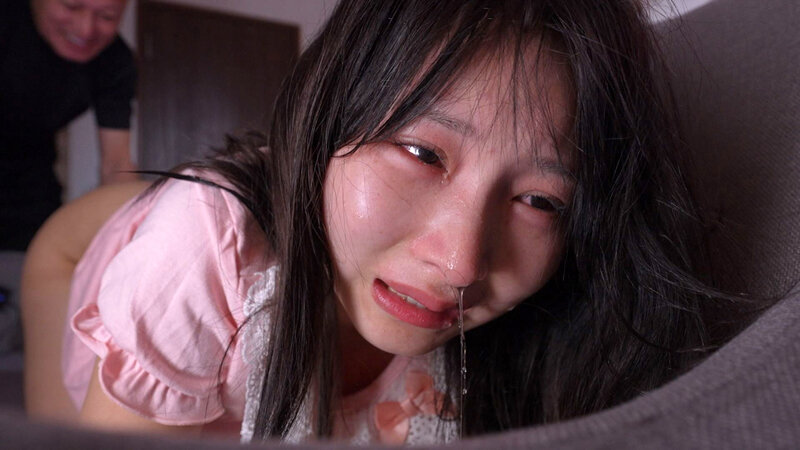 ここから逃がしてもらう為にまだ何も知らない女の子が受け入れた想像を絶する20のこと。由良かな 004